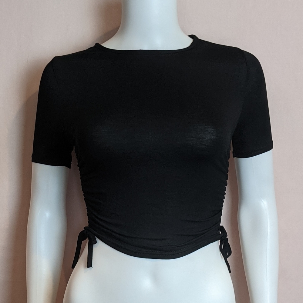 Boohoo Black Ruched Side Crop Top Size 2